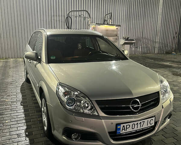 Серый Опель Сигнум, объемом двигателя 2.2 л и пробегом 251 тыс. км за 4700 $, фото 3 на Automoto.ua