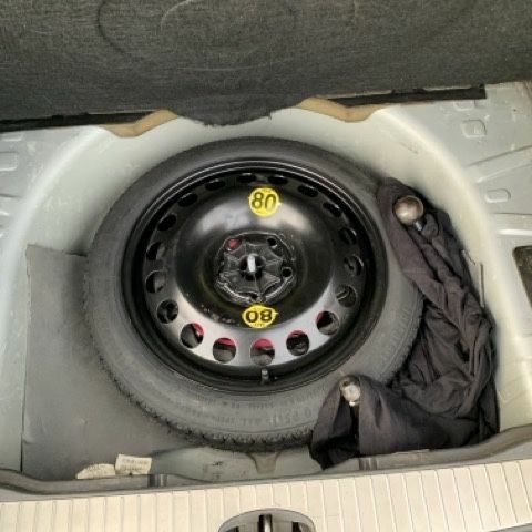 Серый Опель Сигнум, объемом двигателя 1.9 л и пробегом 363 тыс. км за 2601 $, фото 12 на Automoto.ua