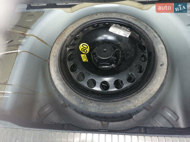 Серый Опель Сигнум, объемом двигателя 2.2 л и пробегом 209 тыс. км за 5200 $, фото 13 на Automoto.ua