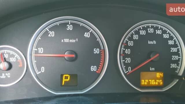 Серый Опель Сигнум, объемом двигателя 3 л и пробегом 327 тыс. км за 4700 $, фото 19 на Automoto.ua