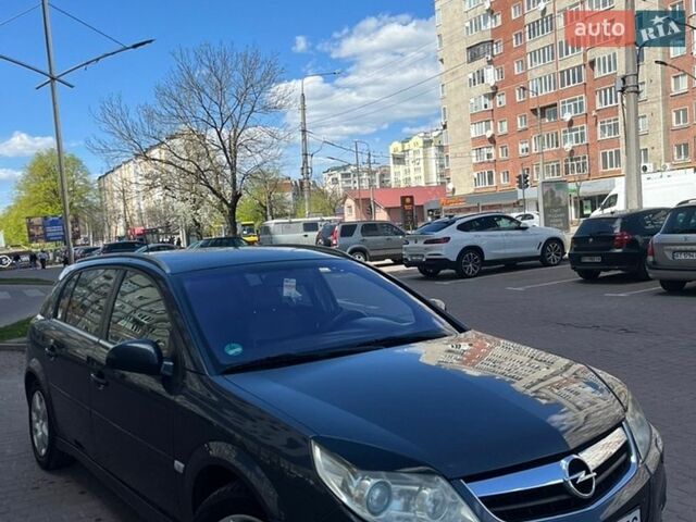 Сірий Опель Сігнум, об'ємом двигуна 2.2 л та пробігом 209 тис. км за 4500 $, фото 2 на Automoto.ua