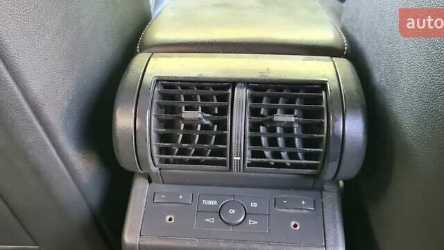 Серый Опель Сигнум, объемом двигателя 3 л и пробегом 327 тыс. км за 4700 $, фото 10 на Automoto.ua