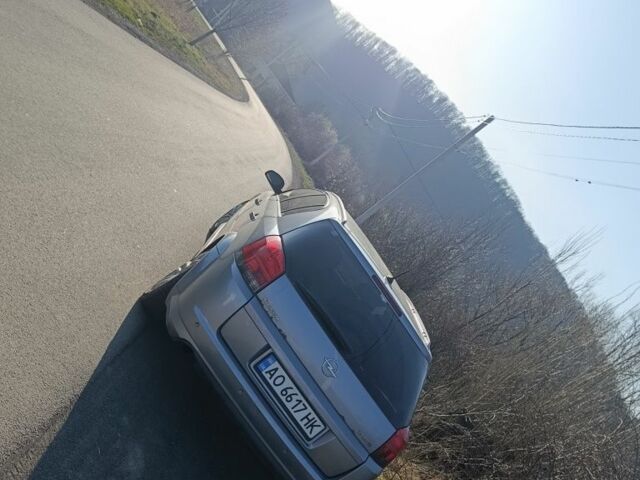 Серый Опель Сигнум, объемом двигателя 1.9 л и пробегом 360 тыс. км за 5000 $, фото 2 на Automoto.ua