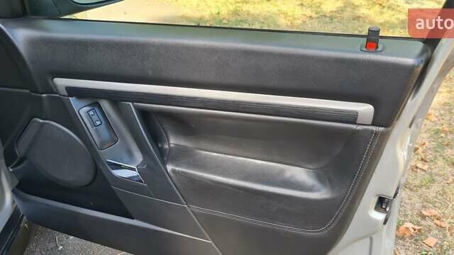 Серый Опель Сигнум, объемом двигателя 3 л и пробегом 327 тыс. км за 4700 $, фото 11 на Automoto.ua