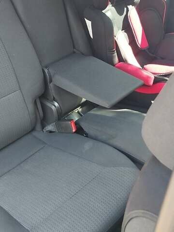 Серый Опель Сигнум, объемом двигателя 1.91 л и пробегом 300 тыс. км за 6250 $, фото 31 на Automoto.ua