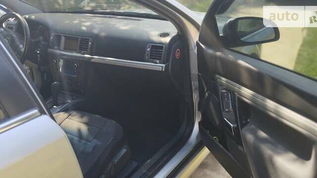 Серый Опель Сигнум, объемом двигателя 1.91 л и пробегом 300 тыс. км за 6250 $, фото 8 на Automoto.ua