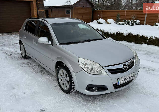 Серый Опель Сигнум, объемом двигателя 1.8 л и пробегом 312 тыс. км за 5100 $, фото 6 на Automoto.ua