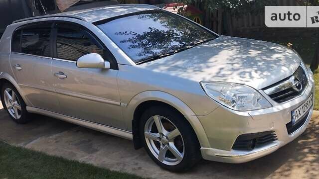 Серый Опель Сигнум, объемом двигателя 1.91 л и пробегом 300 тыс. км за 6250 $, фото 24 на Automoto.ua