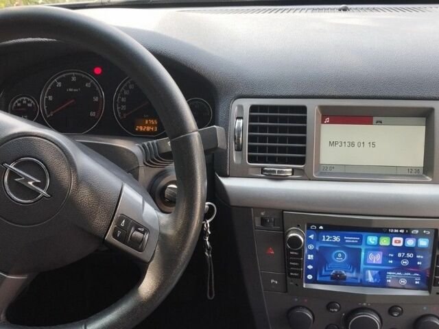 Серый Опель Сигнум, объемом двигателя 2 л и пробегом 300 тыс. км за 6500 $, фото 6 на Automoto.ua