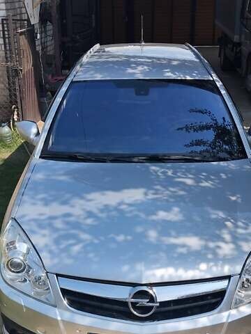 Серый Опель Сигнум, объемом двигателя 1.91 л и пробегом 300 тыс. км за 6250 $, фото 32 на Automoto.ua