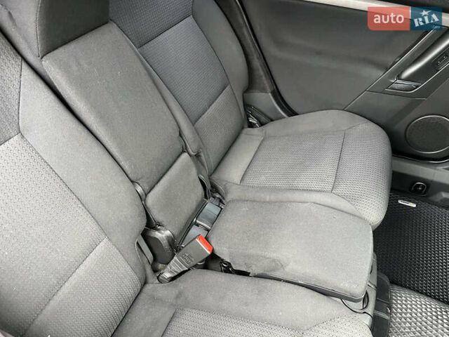 Серый Опель Сигнум, объемом двигателя 1.91 л и пробегом 344 тыс. км за 5200 $, фото 20 на Automoto.ua