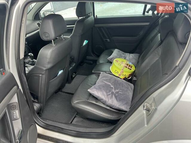 Серый Опель Сигнум, объемом двигателя 1.91 л и пробегом 395 тыс. км за 5000 $, фото 7 на Automoto.ua