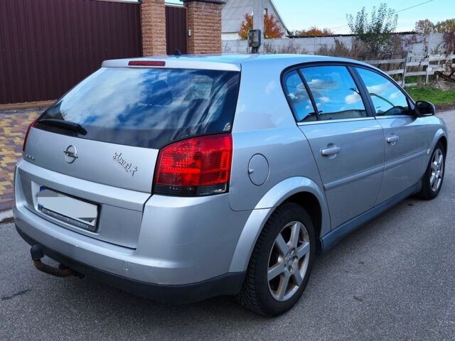 Сірий Опель Сігнум, об'ємом двигуна 1.8 л та пробігом 260 тис. км за 2200 $, фото 2 на Automoto.ua