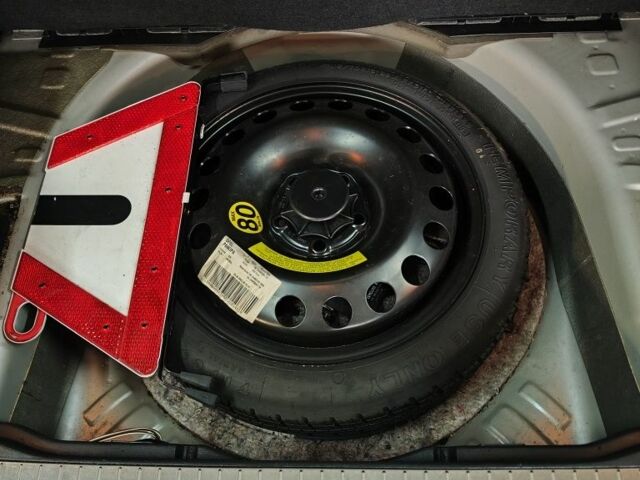 Сірий Опель Сігнум, об'ємом двигуна 1.8 л та пробігом 260 тис. км за 2200 $, фото 12 на Automoto.ua