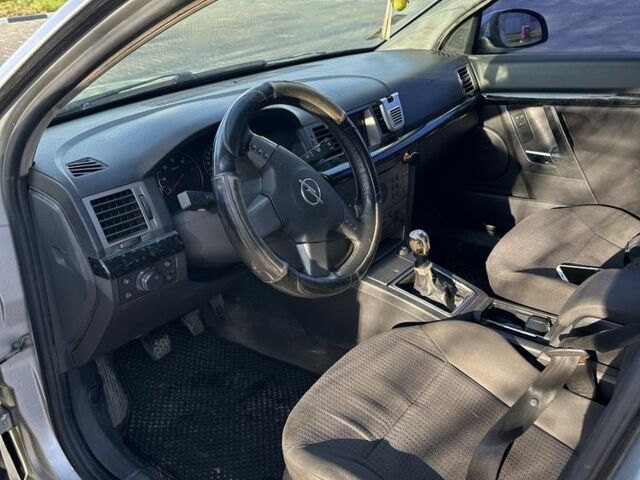 Сірий Опель Сігнум, об'ємом двигуна 2.2 л та пробігом 350 тис. км за 3200 $, фото 5 на Automoto.ua