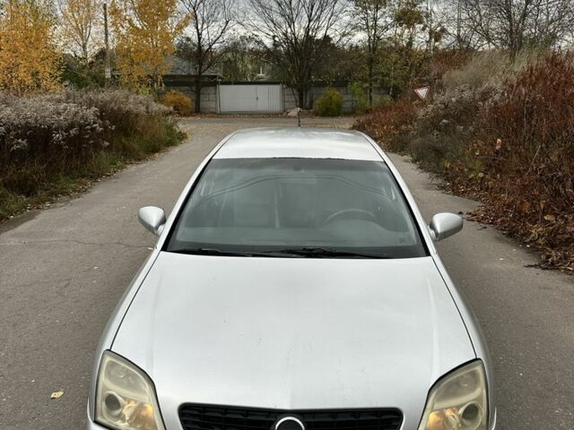 Серый Опель Сигнум, объемом двигателя 1.9 л и пробегом 270 тыс. км за 1950 $, фото 1 на Automoto.ua