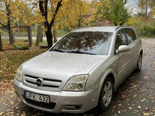 Серый Опель Сигнум, объемом двигателя 2.2 л и пробегом 250 тыс. км за 2100 $, фото 2 на Automoto.ua