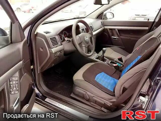 Синий Опель Сигнум, объемом двигателя 1.8 л и пробегом 235 тыс. км за 3500 $, фото 3 на Automoto.ua