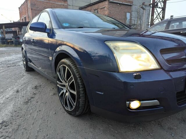 Синий Опель Сигнум, объемом двигателя 2.2 л и пробегом 180 тыс. км за 1999 $, фото 9 на Automoto.ua