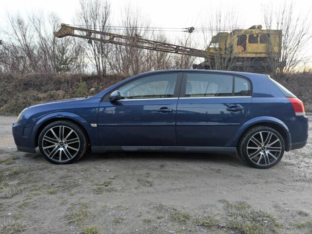 Синій Опель Сігнум, об'ємом двигуна 2.2 л та пробігом 180 тис. км за 1999 $, фото 2 на Automoto.ua