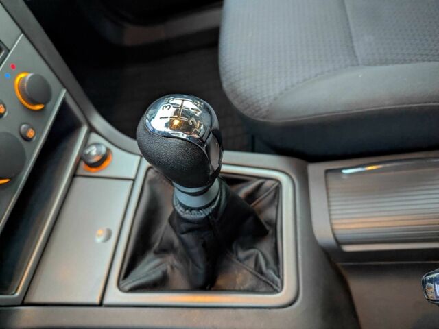 Синій Опель Сігнум, об'ємом двигуна 2.2 л та пробігом 180 тис. км за 1999 $, фото 17 на Automoto.ua