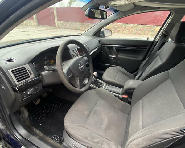 Синий Опель Сигнум, объемом двигателя 0 л и пробегом 395 тыс. км за 3900 $, фото 5 на Automoto.ua