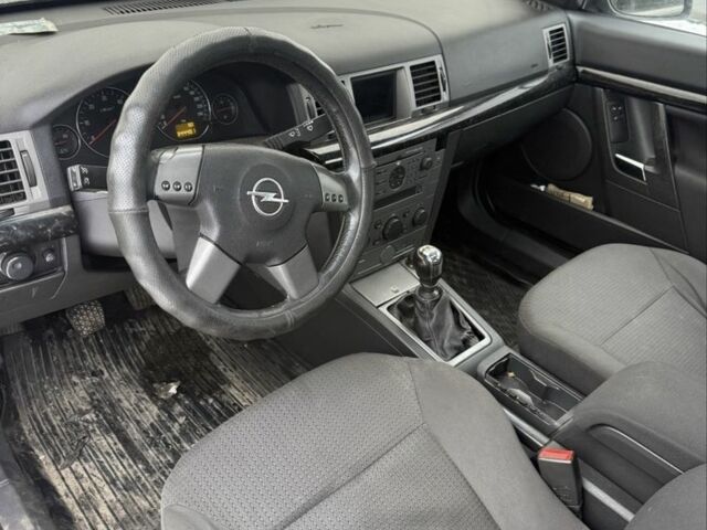 Синий Опель Сигнум, объемом двигателя 3 л и пробегом 300 тыс. км за 1800 $, фото 3 на Automoto.ua