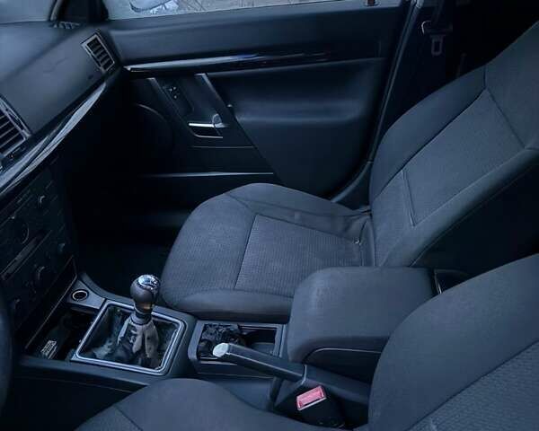 Синій Опель Сігнум, об'ємом двигуна 2.2 л та пробігом 290 тис. км за 3200 $, фото 2 на Automoto.ua