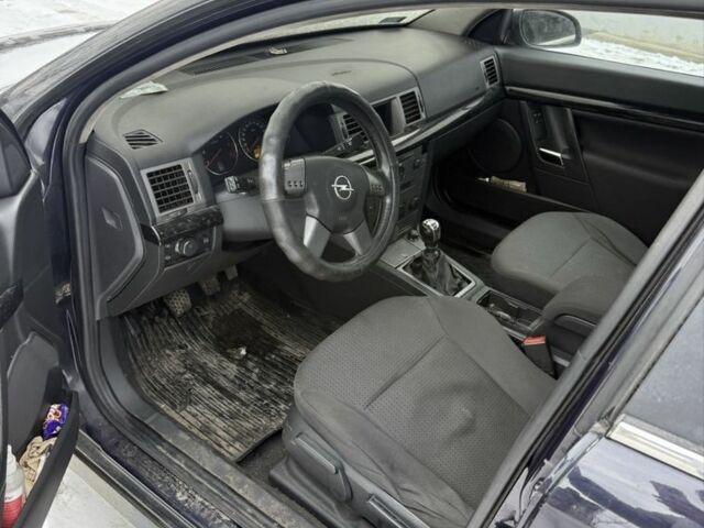 Синий Опель Сигнум, объемом двигателя 3 л и пробегом 300 тыс. км за 1800 $, фото 2 на Automoto.ua