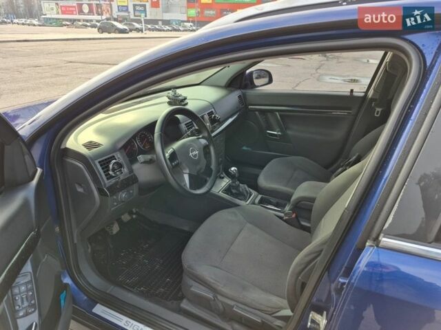 Синій Опель Сігнум, об'ємом двигуна 2.2 л та пробігом 300 тис. км за 3900 $, фото 2 на Automoto.ua