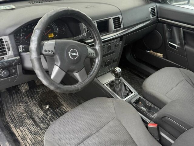 Синий Опель Сигнум, объемом двигателя 3 л и пробегом 300 тыс. км за 1650 $, фото 2 на Automoto.ua