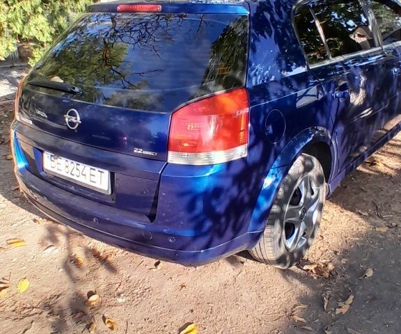 Синий Опель Сигнум, объемом двигателя 2.2 л и пробегом 282 тыс. км за 5800 $, фото 3 на Automoto.ua