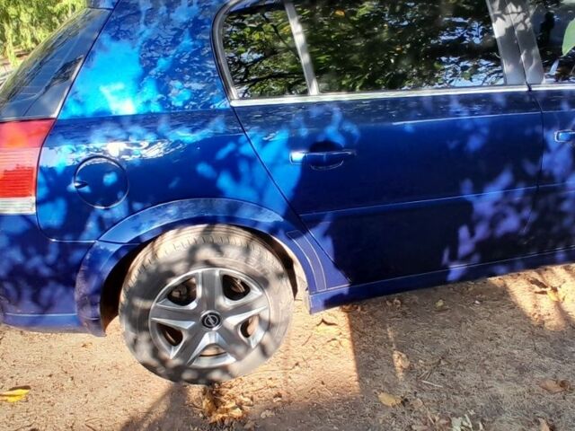 Синий Опель Сигнум, объемом двигателя 2.2 л и пробегом 282 тыс. км за 5800 $, фото 6 на Automoto.ua