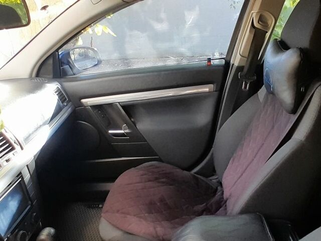 Синий Опель Сигнум, объемом двигателя 2.2 л и пробегом 282 тыс. км за 5800 $, фото 12 на Automoto.ua