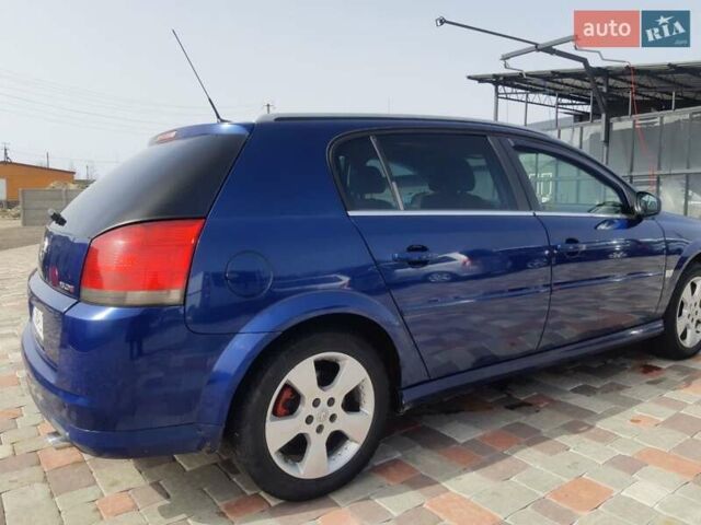 Синий Опель Сигнум, объемом двигателя 2.96 л и пробегом 360 тыс. км за 5800 $, фото 4 на Automoto.ua