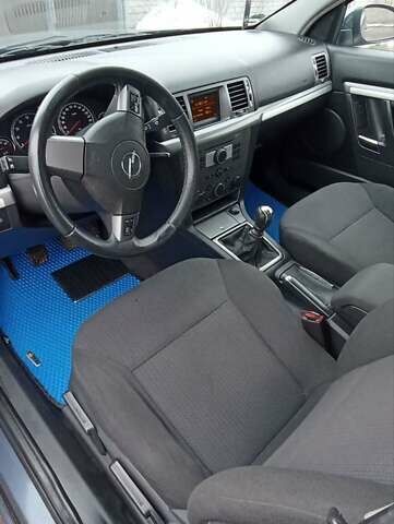 Синий Опель Сигнум, объемом двигателя 2.2 л и пробегом 201 тыс. км за 4200 $, фото 5 на Automoto.ua