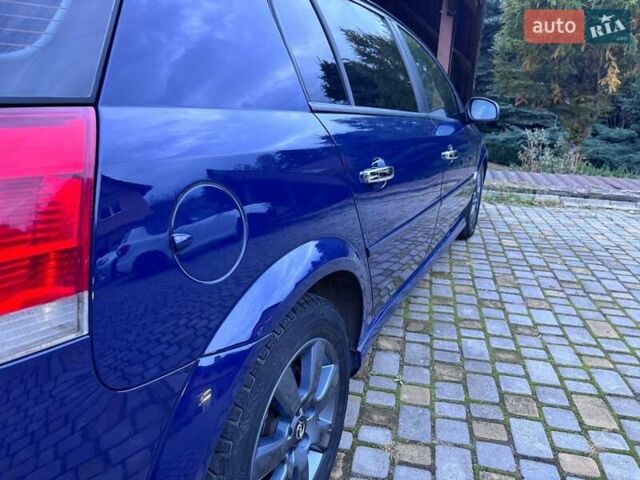 Синий Опель Сигнум, объемом двигателя 2.96 л и пробегом 246 тыс. км за 5500 $, фото 5 на Automoto.ua