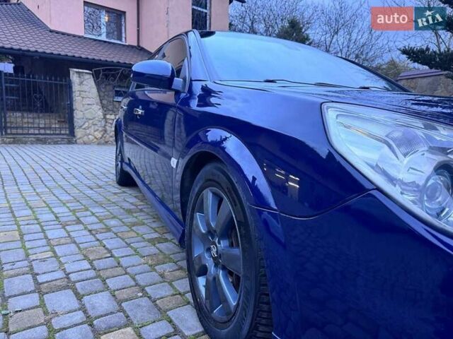 Синий Опель Сигнум, объемом двигателя 2.96 л и пробегом 246 тыс. км за 5500 $, фото 6 на Automoto.ua