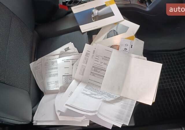 Синий Опель Сигнум, объемом двигателя 2.96 л и пробегом 246 тыс. км за 5500 $, фото 34 на Automoto.ua