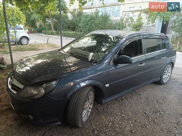 Синий Опель Сигнум, объемом двигателя 1.91 л и пробегом 300 тыс. км за 5200 $, фото 26 на Automoto.ua