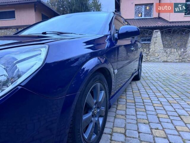 Синий Опель Сигнум, объемом двигателя 2.96 л и пробегом 246 тыс. км за 5500 $, фото 10 на Automoto.ua