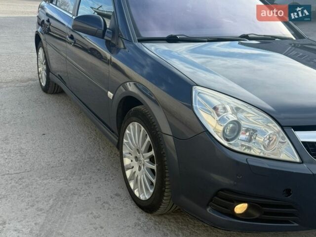 Синий Опель Сигнум, объемом двигателя 3 л и пробегом 248 тыс. км за 5500 $, фото 1 на Automoto.ua