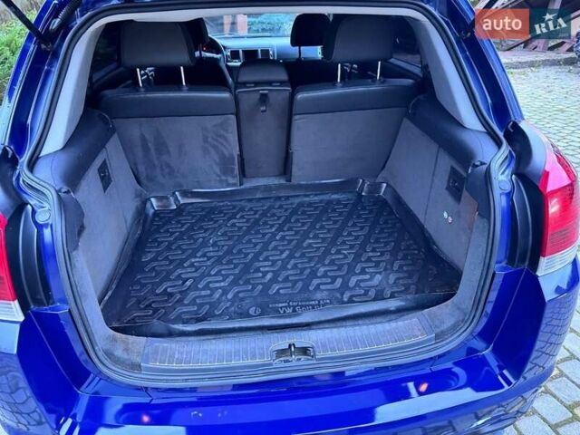 Синий Опель Сигнум, объемом двигателя 2.96 л и пробегом 246 тыс. км за 5500 $, фото 26 на Automoto.ua