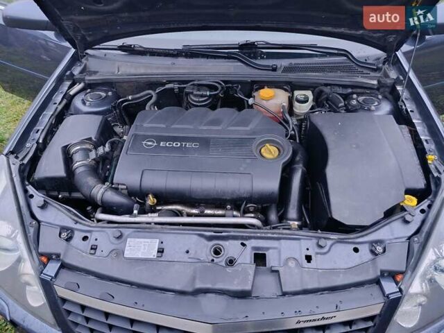 Синий Опель Сигнум, объемом двигателя 1.91 л и пробегом 261 тыс. км за 5400 $, фото 1 на Automoto.ua