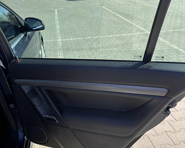 Синий Опель Сигнум, объемом двигателя 1.91 л и пробегом 227 тыс. км за 6900 $, фото 20 на Automoto.ua