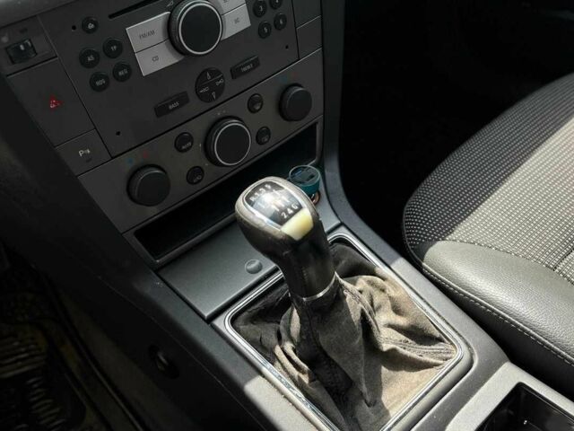 Синий Опель Сигнум, объемом двигателя 1.9 л и пробегом 320 тыс. км за 4700 $, фото 23 на Automoto.ua