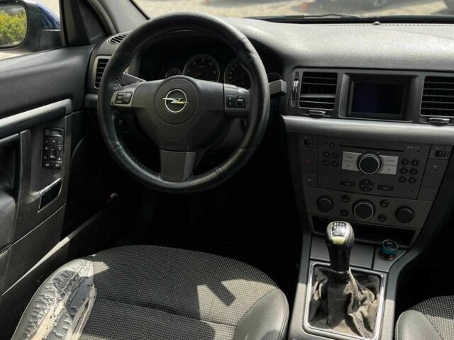 Синий Опель Сигнум, объемом двигателя 1.9 л и пробегом 320 тыс. км за 4700 $, фото 12 на Automoto.ua