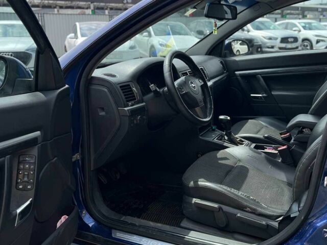 Синий Опель Сигнум, объемом двигателя 1.9 л и пробегом 320 тыс. км за 4700 $, фото 14 на Automoto.ua