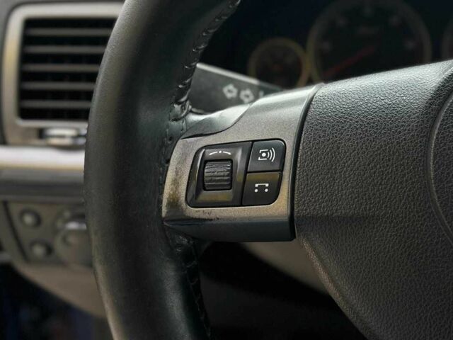 Синий Опель Сигнум, объемом двигателя 1.9 л и пробегом 320 тыс. км за 4700 $, фото 18 на Automoto.ua