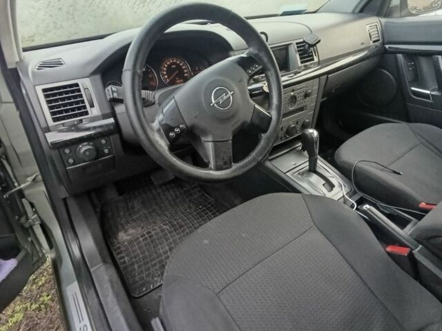 Зелений Опель Сігнум, об'ємом двигуна 2.2 л та пробігом 350 тис. км за 3700 $, фото 5 на Automoto.ua